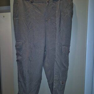 Coldwater Creek Women's Size 16 Gray Embroidered Cargo Pants